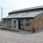Jamies Shepherds Hut - Uk43566